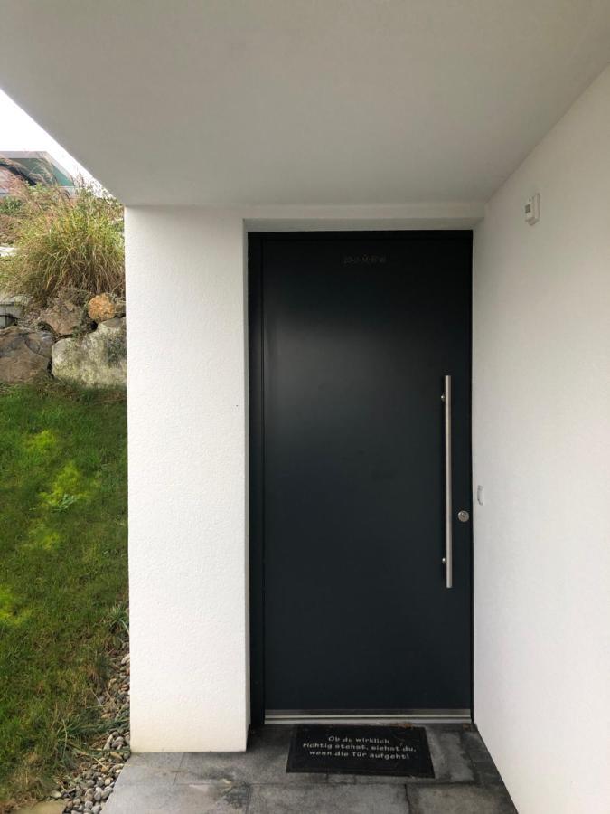 Ferienwohnung Chicken Hill Muntlix Exterior foto
