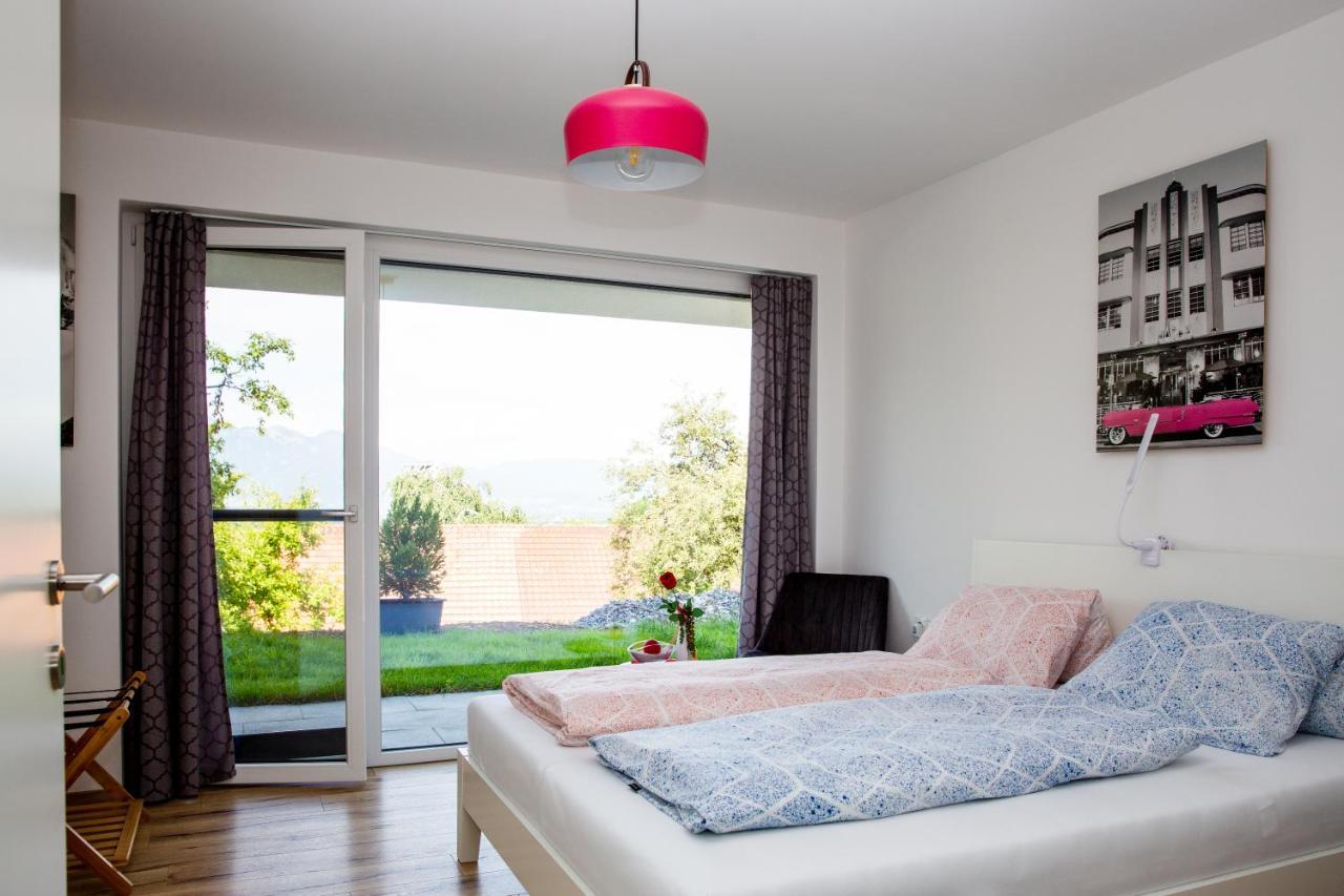 Ferienwohnung Chicken Hill Muntlix Exterior foto